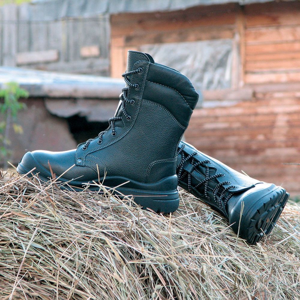 Ботинки с высокими берцами типа "ОМОН"